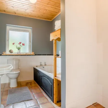 Дом отдыха 3 Bed In Bruckless Oc-i292 Milltown (Donegal)